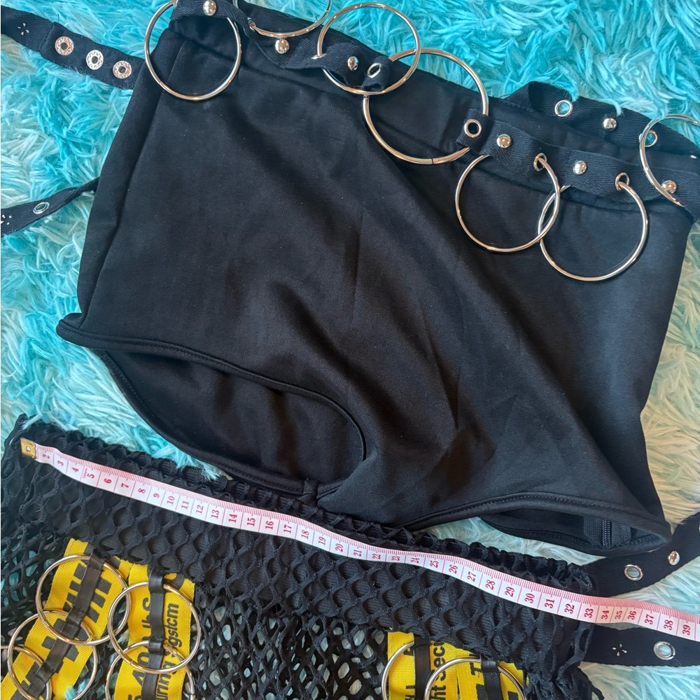 Stylish Black and Yellow Skirt - Picture 6 of 8